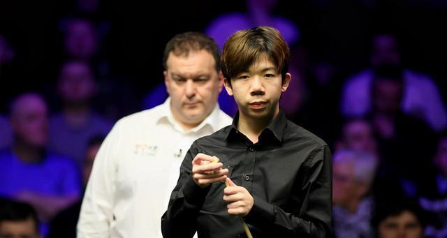 迫使他横向 迫使他横向